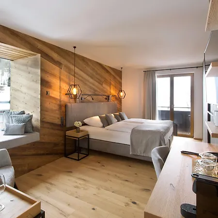 Edelweiss 4* Saalbach-Hinterglemm