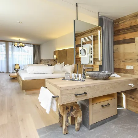 Edelweiss Hotel Saalbach-Hinterglemm