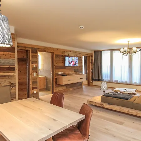 Edelweiss 4*