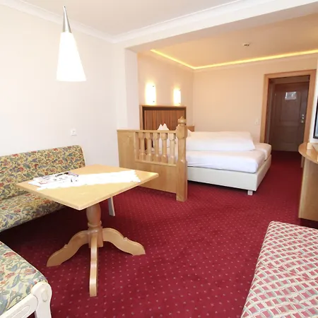 Edelweiss Szálloda Saalbach Hinterglemm