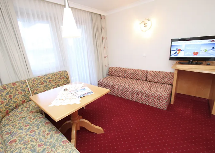 Edelweiss Hotel 4*