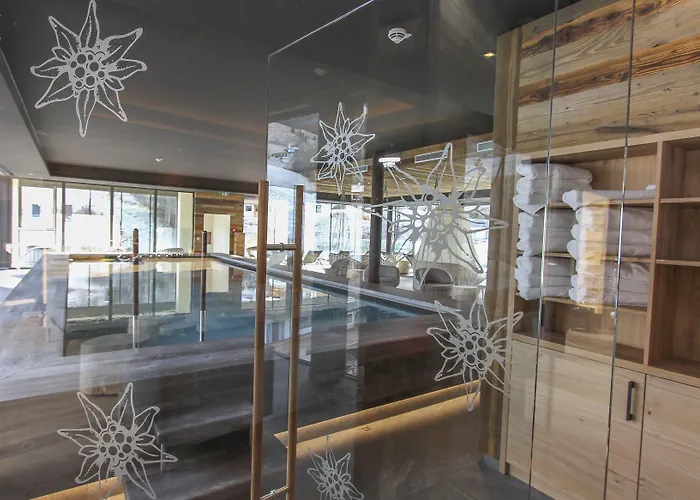 Hotel Edelweiss 4*
