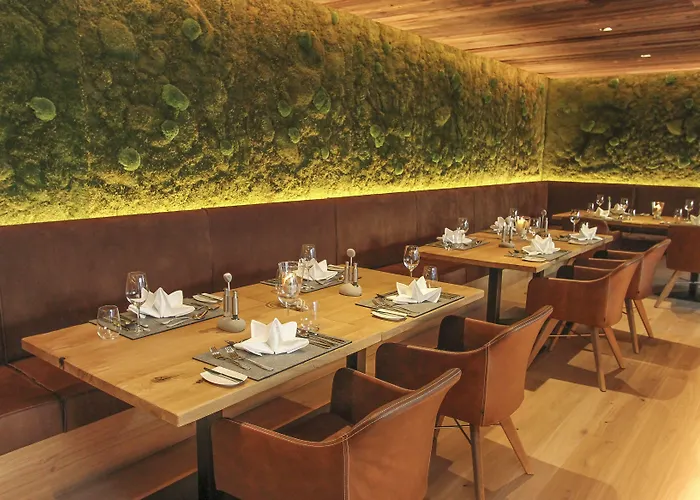 Edelweiss Hotel 4*