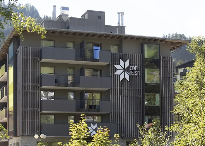 Edelweiss Hotel 4*